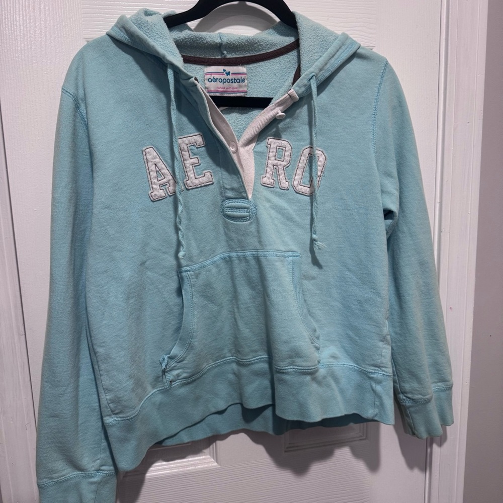 Aeropostale Women's Light Blue V-Neck "AERO" Appliqué Pullover Hoodie Sweatshirt